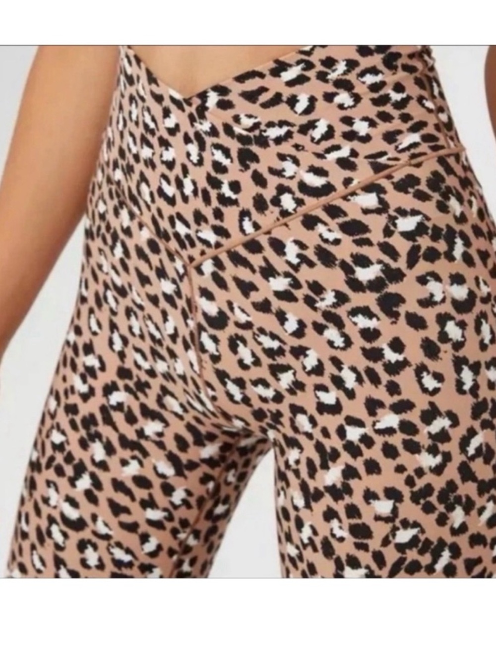 Aerie crossover waistband Leopard Print High-Waist Active bike short M - Tan